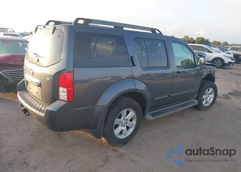 2010 Nissan Pathfinder Se z USA, uszkodzony, nr VIN 5N1AR1NN2AC614919